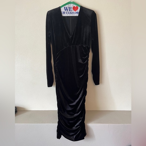 NWT Black Ruched Velvet Elie Tahari Dress - Picture 2 of 5